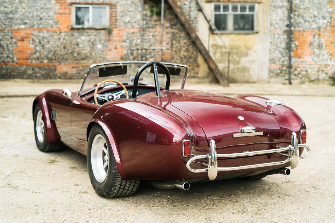 2001 Superformance - Image 14 of 31
