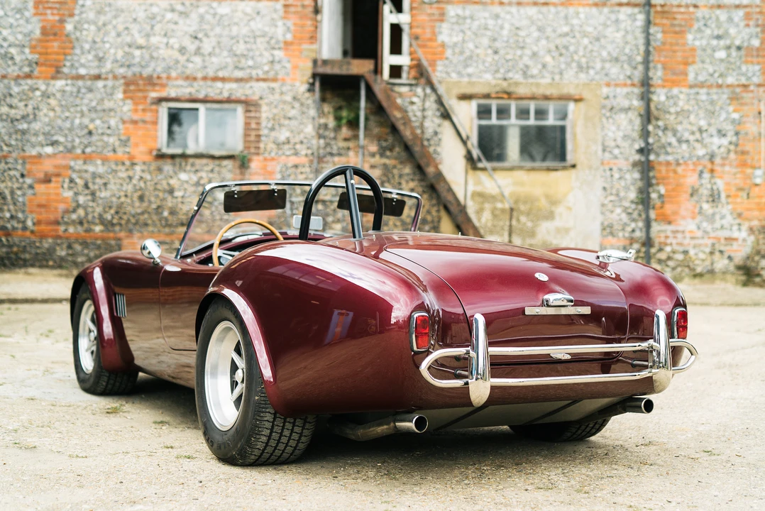 2001 Superformance - Image 6 of 31
