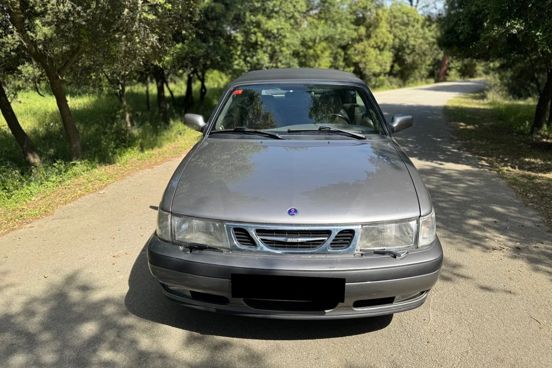 2001 Saab 9-3 1st Gen - Image 2 of 24