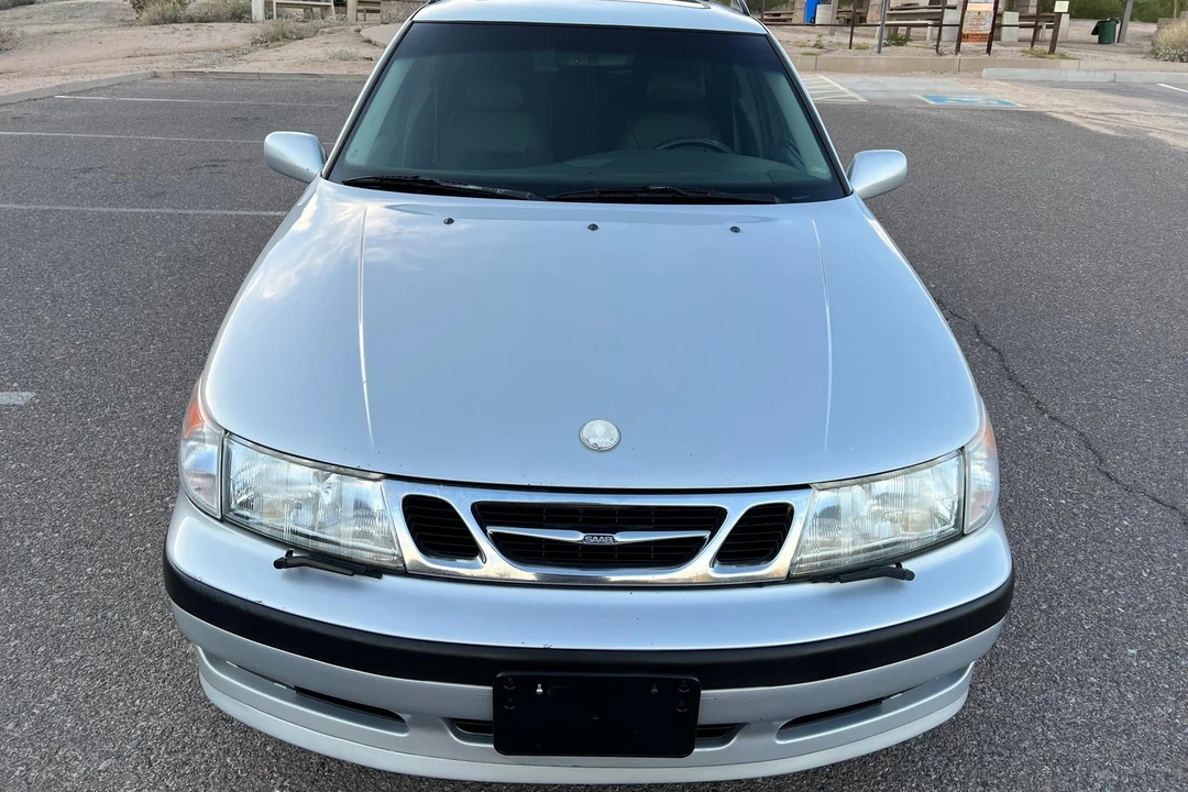 2001 Saab 9-5 1st Gen - Image 2 of 31