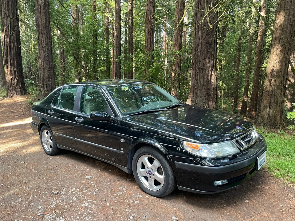 2001 Saab 9-5 1st Gen - Image 2 of 31