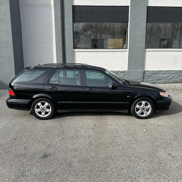 2001 Saab 9-5 1st Gen - Image 2 of 12