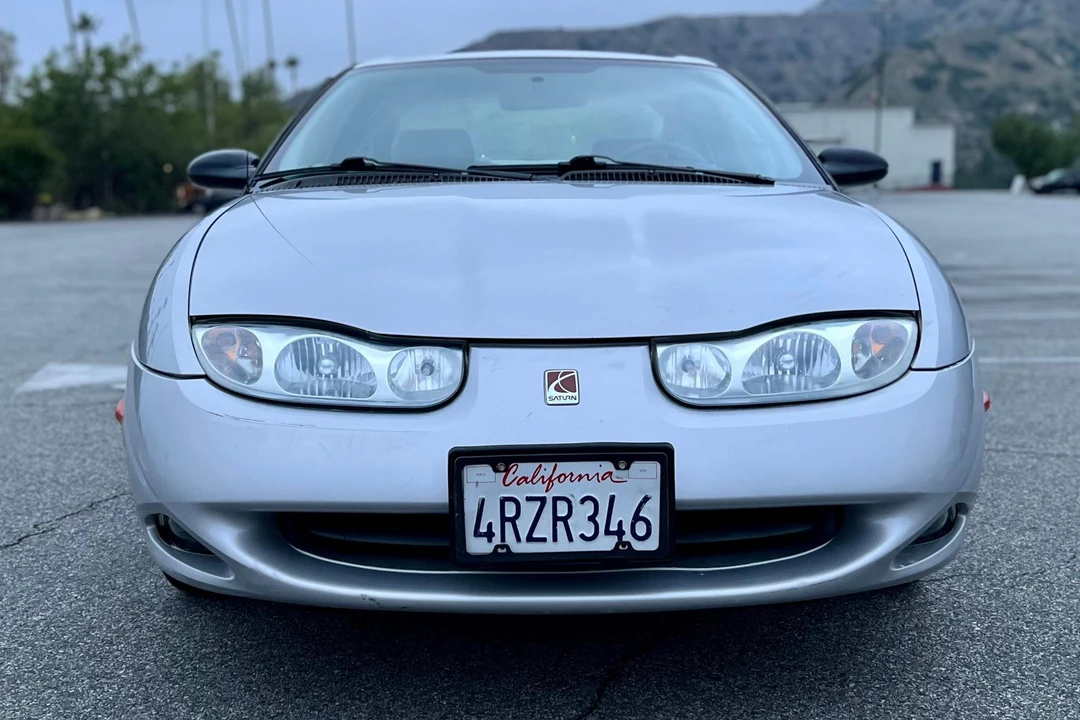 2001 Saturn - Image 2 of 31