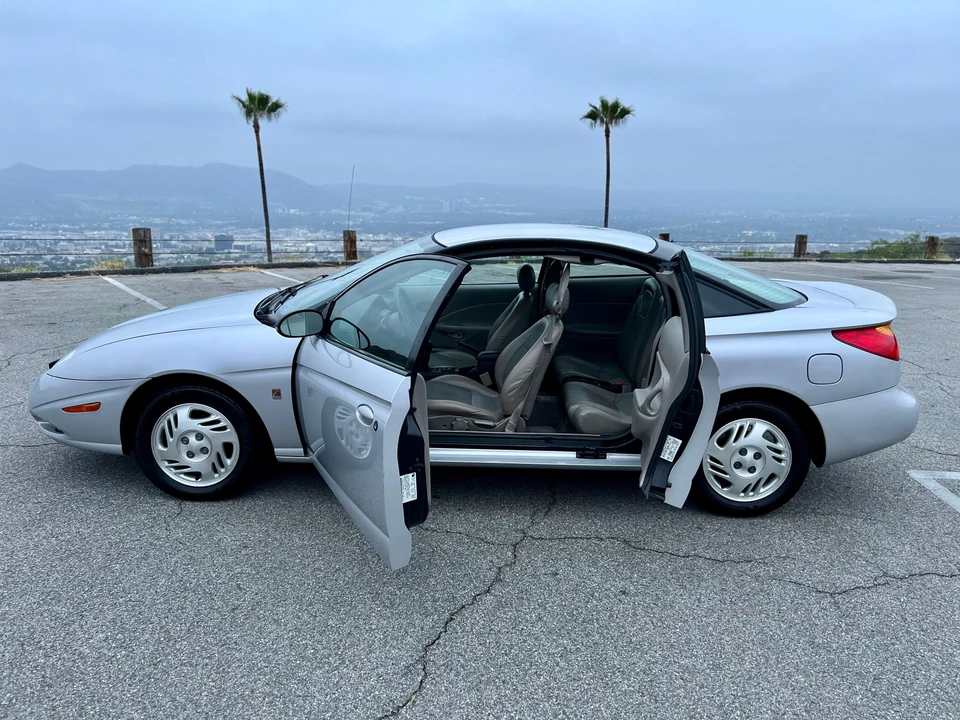 2001 Saturn - Image 12 of 31