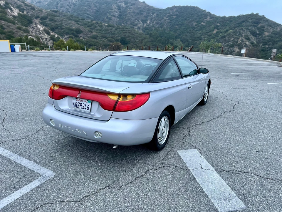 2001 Saturn - Image 16 of 31
