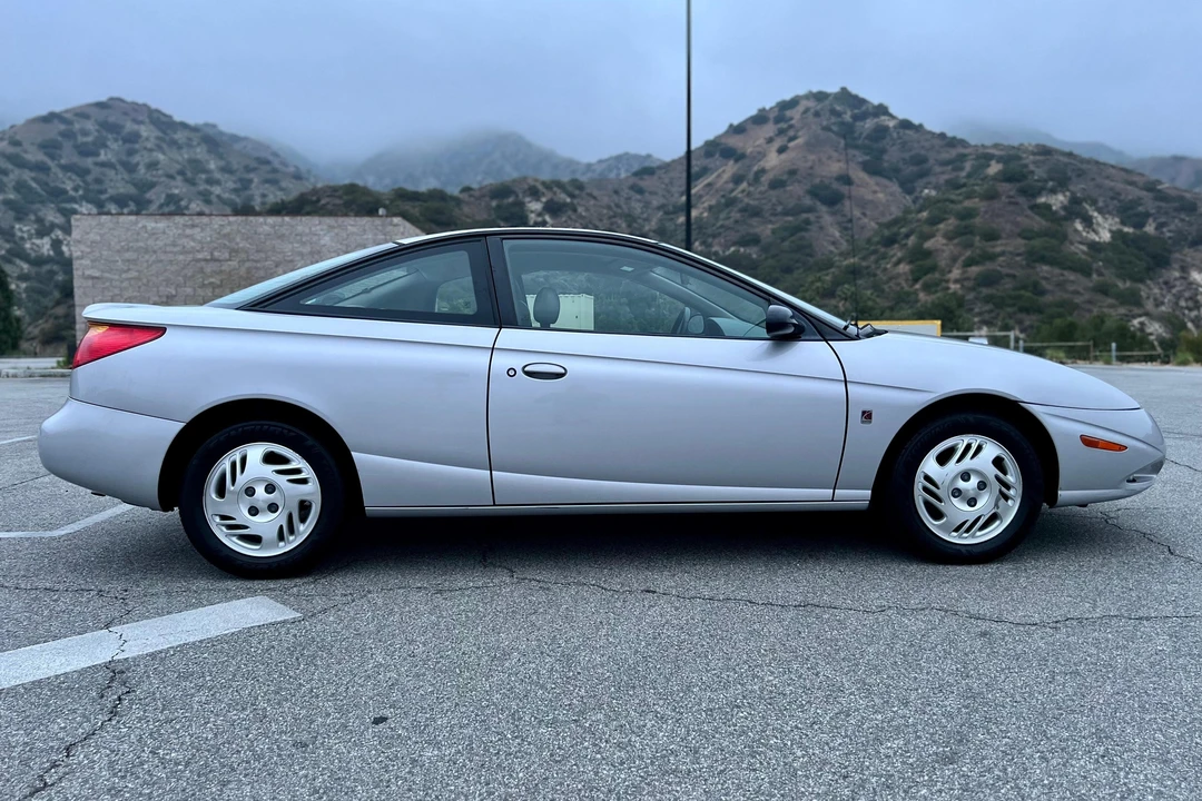2001 Saturn - Image 3 of 31
