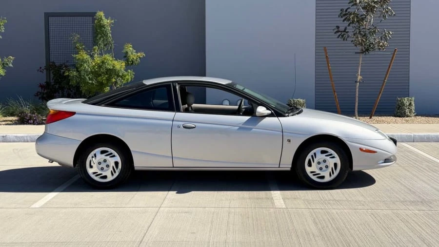 2001 Saturn - Image 5 of 16