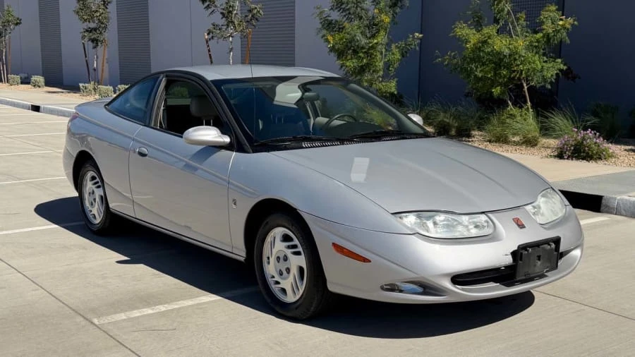 2001 Saturn - Image 4 of 16