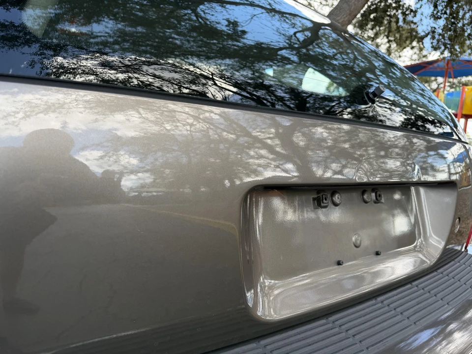 2001 Saturn - Image 18 of 31