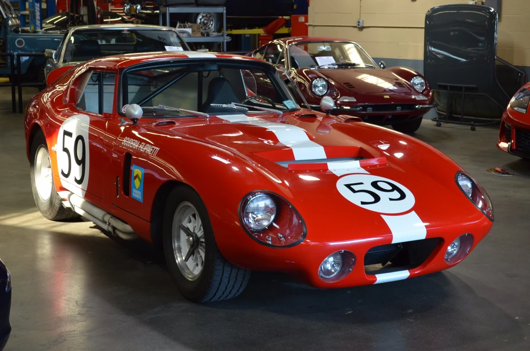 2001 Shelby Daytona Replica - Image 7 of 31