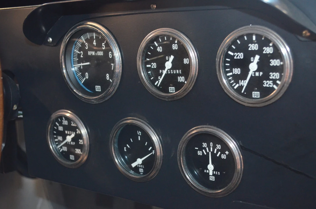 2001 Shelby Daytona Replica - Image 28 of 31