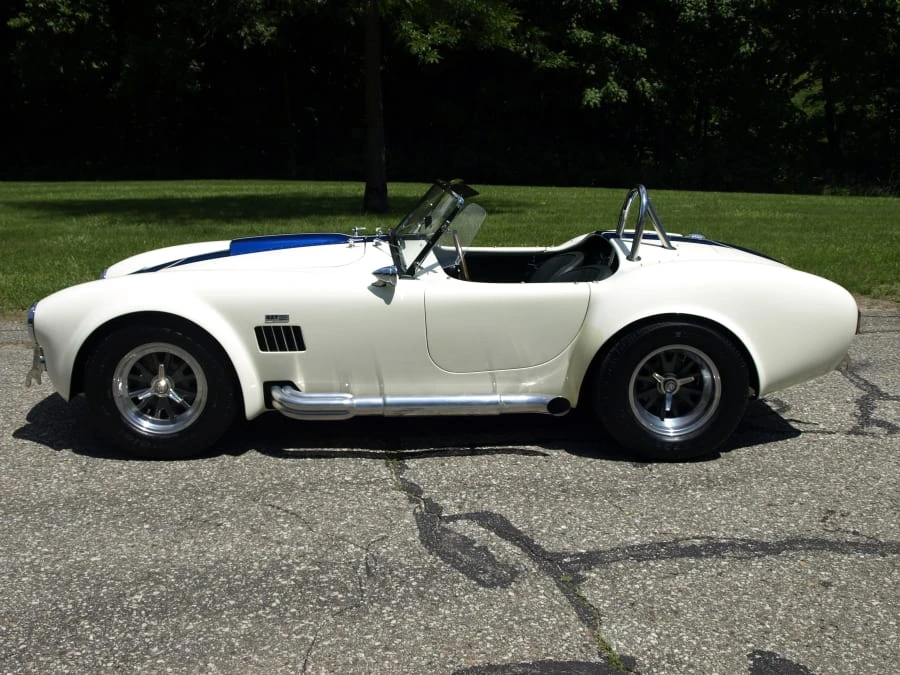 2001 Shelby Cobra Replica - Image 2 of 10