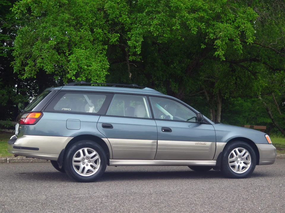 2001 Subaru Outback 2nd Gen - Image 10 of 31
