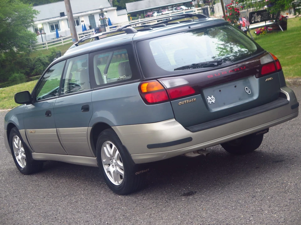 2001 Subaru Outback 2nd Gen - Image 19 of 31