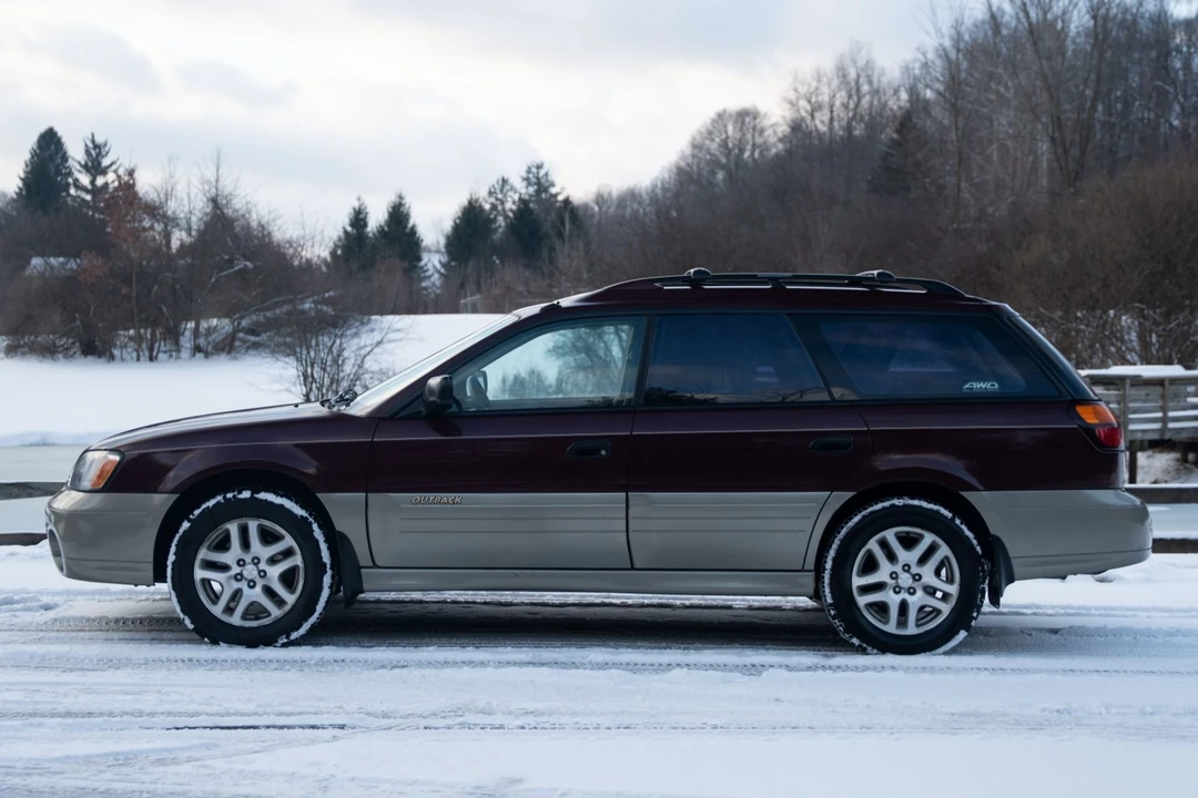 2001 Subaru Outback 2nd Gen - Image 3 of 7