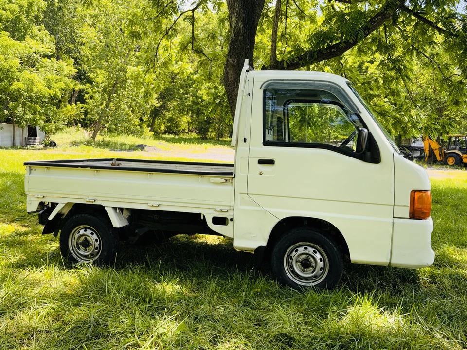 2001 Subaru Sambar 6th Gen - Image 14 of 31