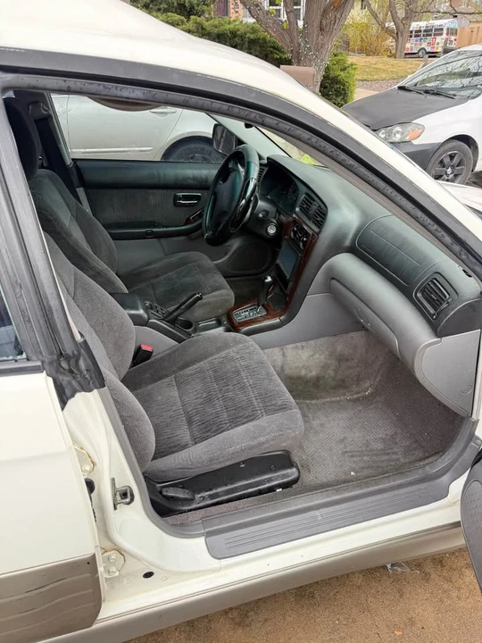 2001 Subaru Outback 2nd Gen - Image 5 of 10