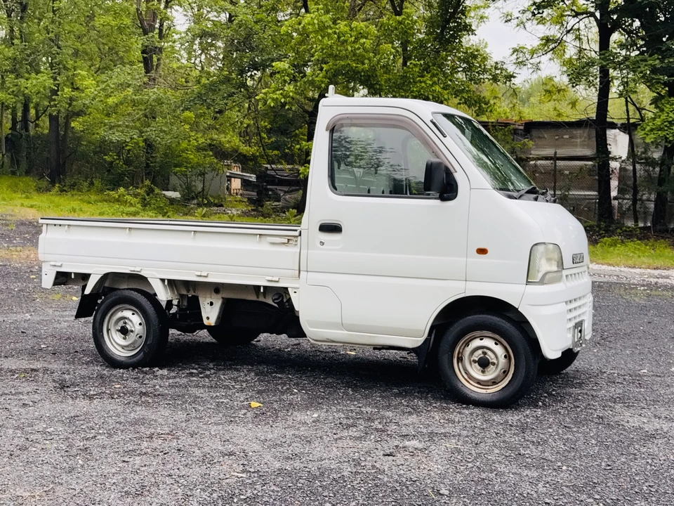 2001 Suzuki - Image 26 of 31