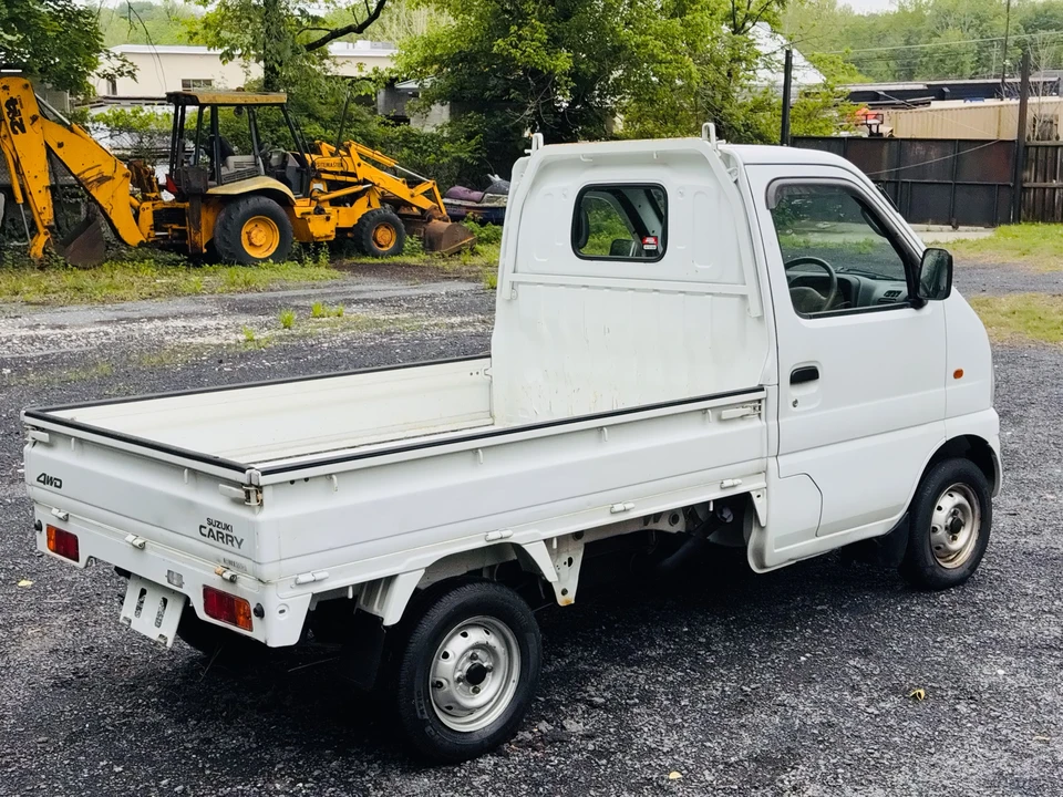 2001 Suzuki - Image 24 of 31