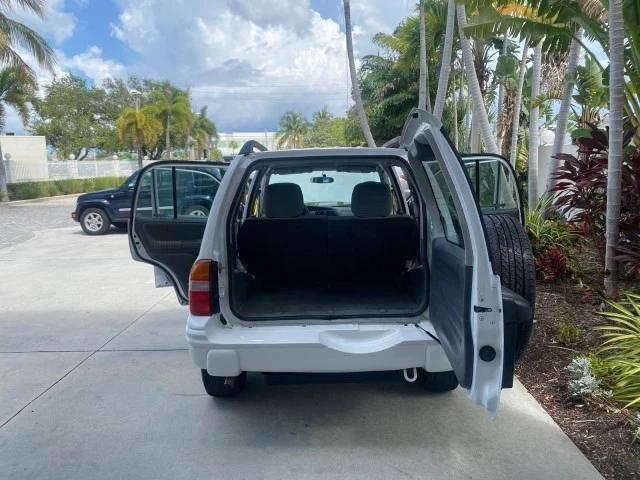 2001 Suzuki Vitara 2nd Gen - Image 16 of 21