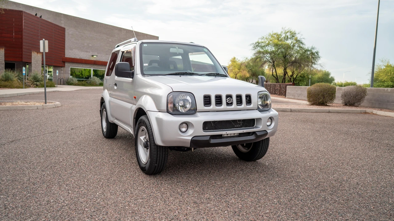 2001 Suzuki Jimny 3rd Gen - Image 11 of 31