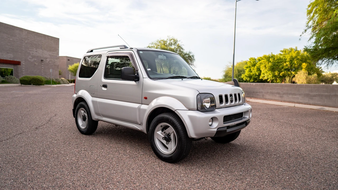 2001 Suzuki Jimny 3rd Gen - Image 10 of 31