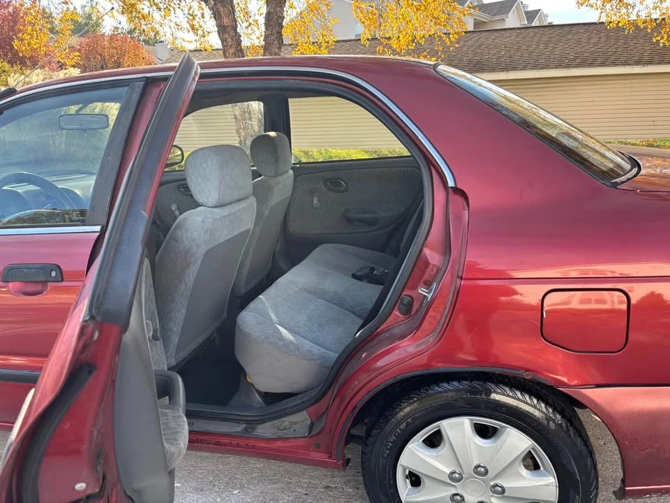 2001 Suzuki - Image 5 of 6