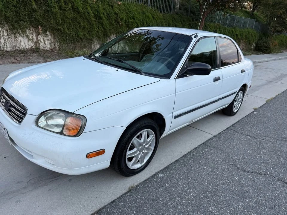 2001 Suzuki - Image 8 of 8