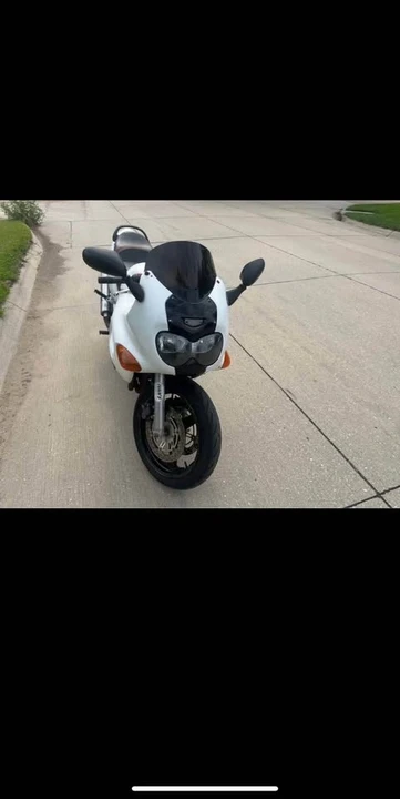2001 Suzuki GSX - Image 5 of 5