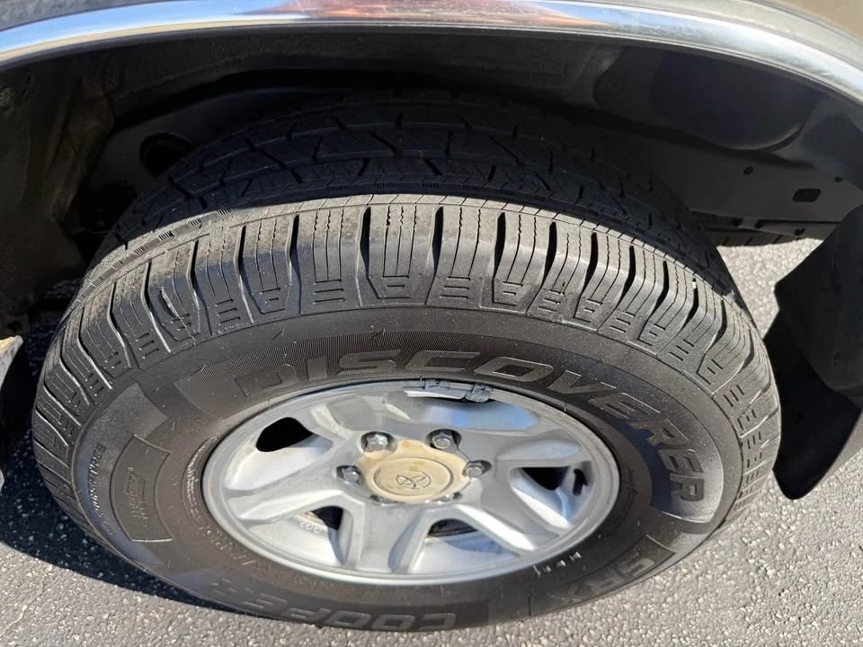 2001 Toyota 4Runner 3rd Gen - Image 7 of 16