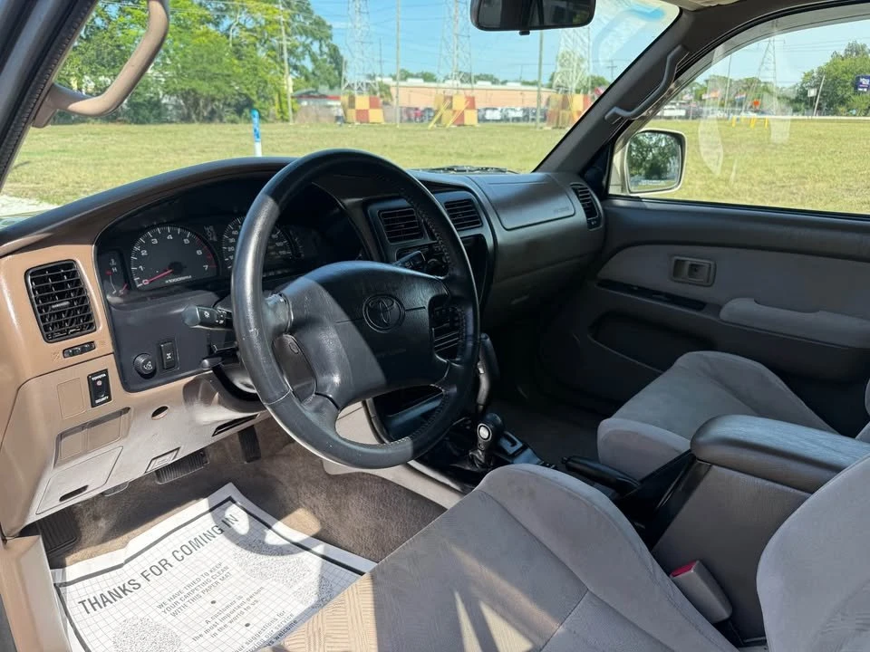 2001 Toyota 4Runner 3rd Gen - Image 10 of 16