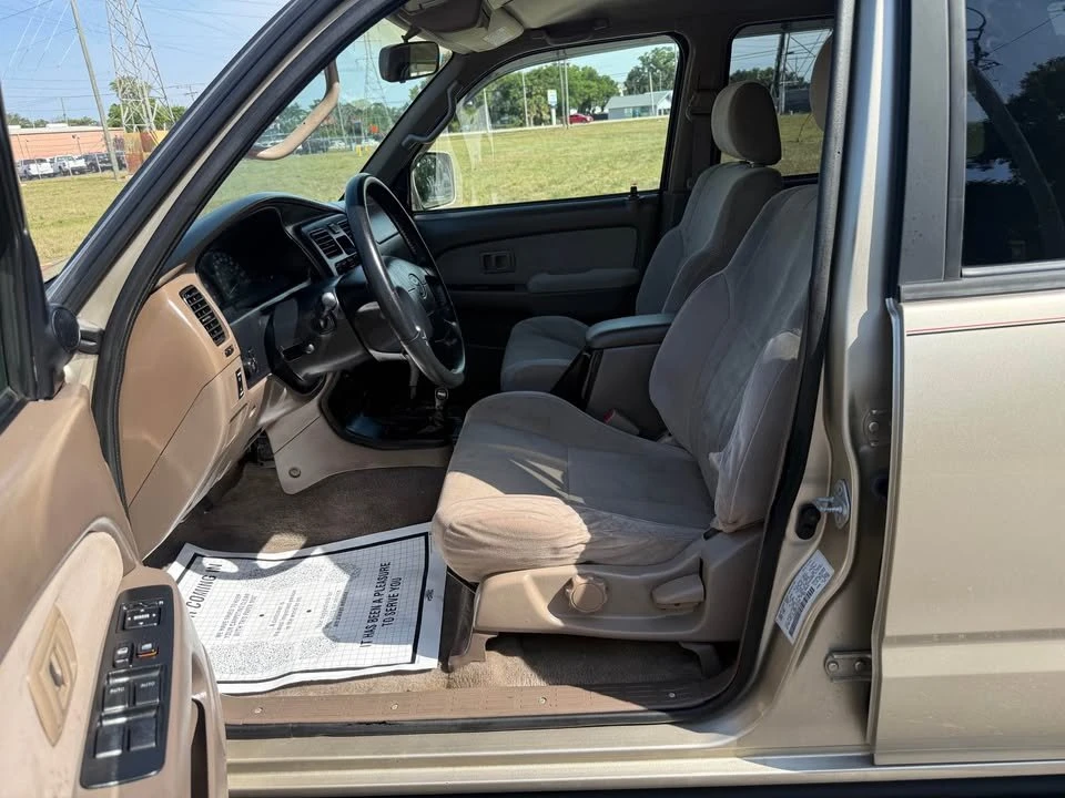 2001 Toyota 4Runner 3rd Gen - Image 9 of 16