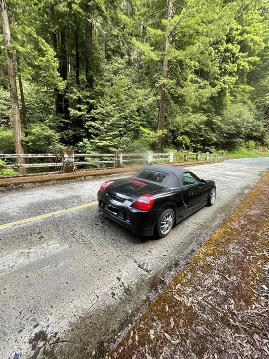 2001 Toyota MR2 Spyder/MR-S - Image 4 of 4