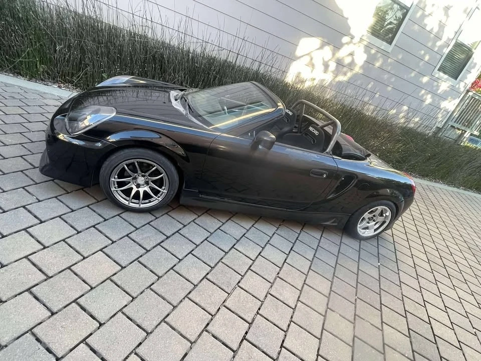 2001 Toyota MR2 Spyder/MR-S - Image 3 of 4