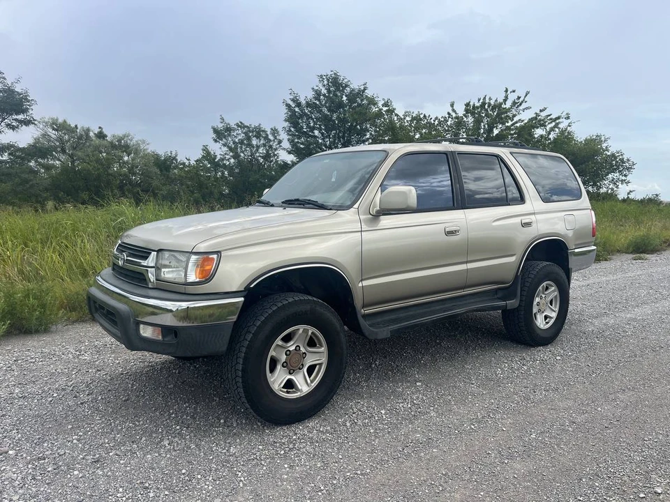 2001 Toyota 4Runner 3rd Gen - Image 2 of 21