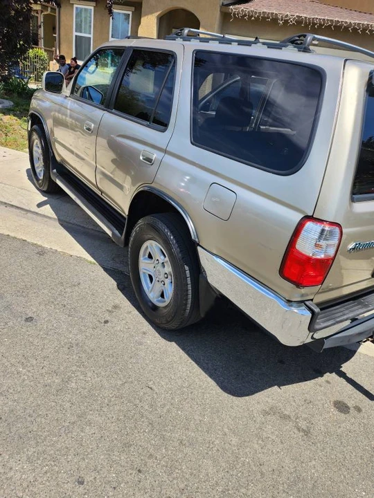 2001 Toyota 4Runner 3rd Gen - Image 2 of 8