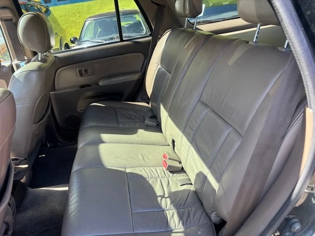2001 Toyota 4Runner 3rd Gen - Image 8 of 11