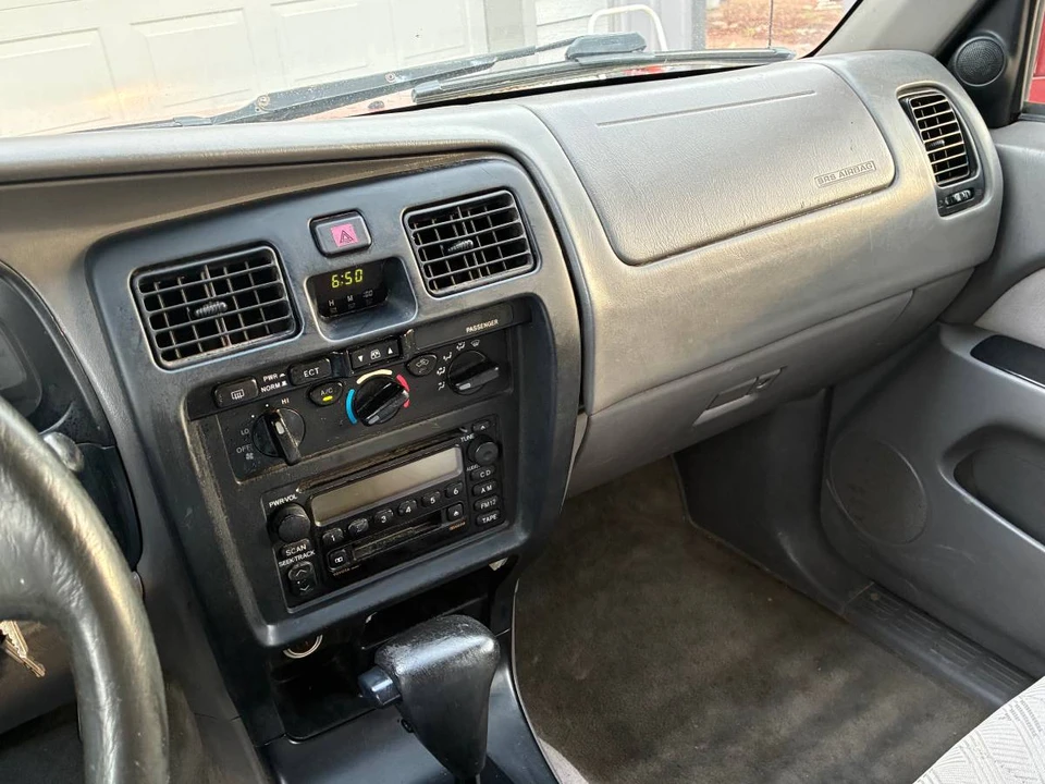 2001 Toyota 4Runner 3rd Gen - Image 15 of 17
