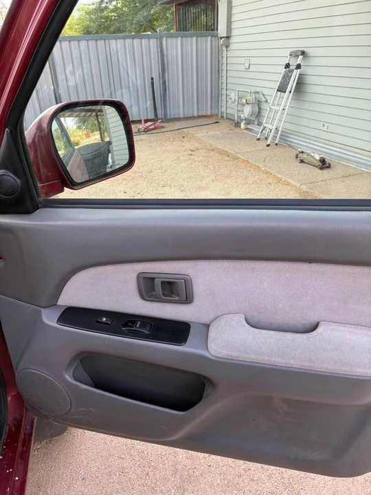 2001 Toyota 4Runner 3rd Gen - Image 3 of 17