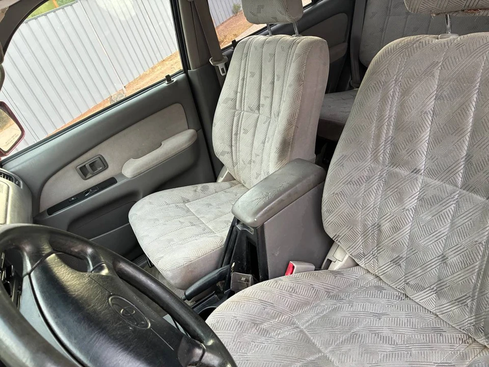2001 Toyota 4Runner 3rd Gen - Image 13 of 17
