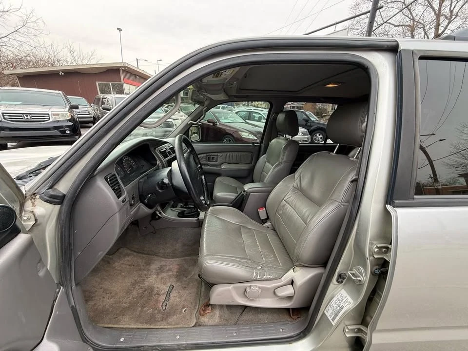 2001 Toyota 4Runner 3rd Gen - Image 10 of 17