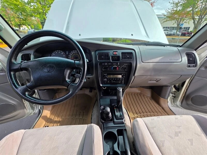 2001 Toyota 4Runner 3rd Gen - Image 17 of 21