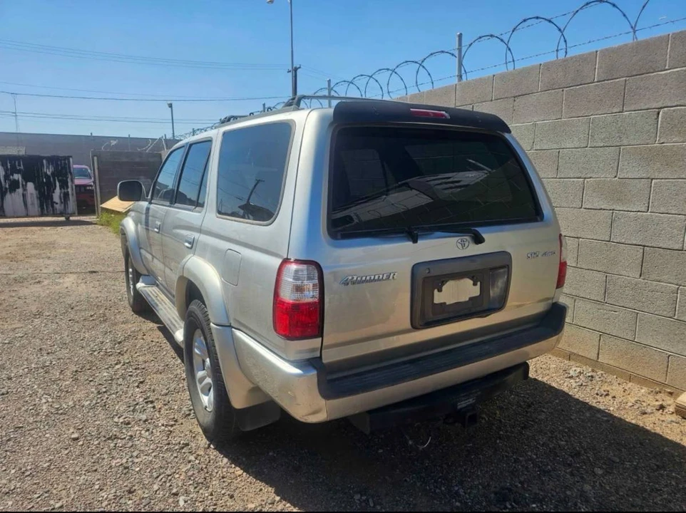 2001 Toyota 4Runner 3rd Gen - Image 2 of 9