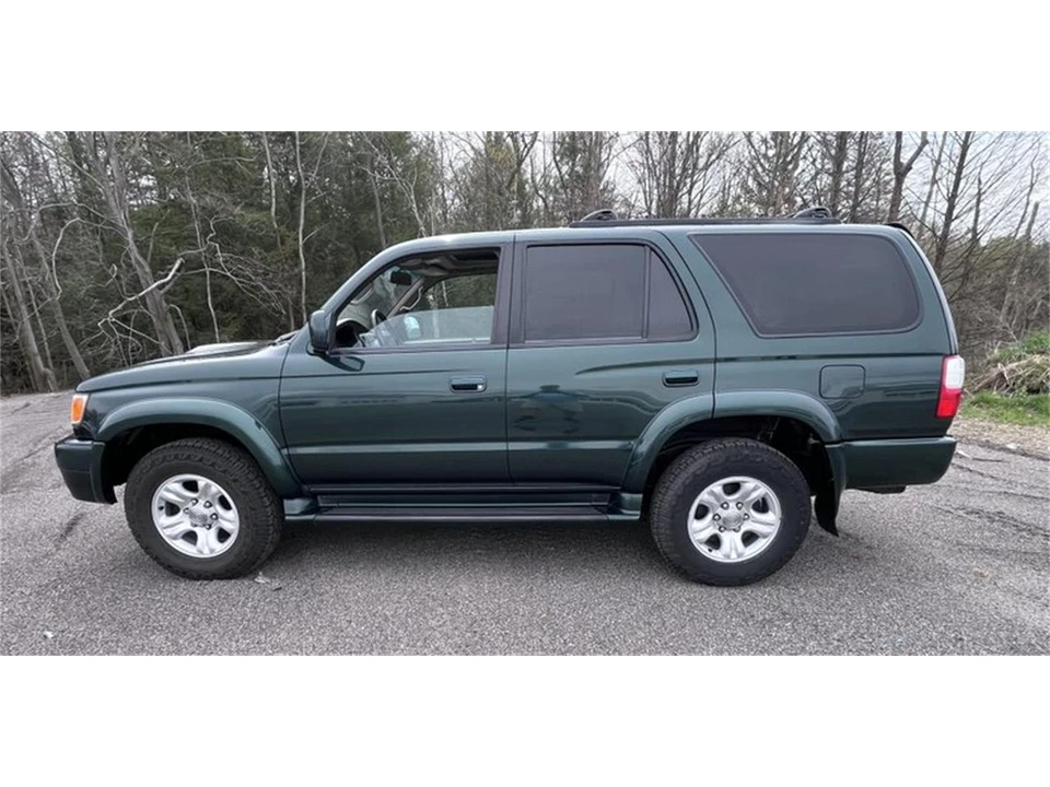 2001 Toyota 4Runner 3rd Gen - Image 2 of 31