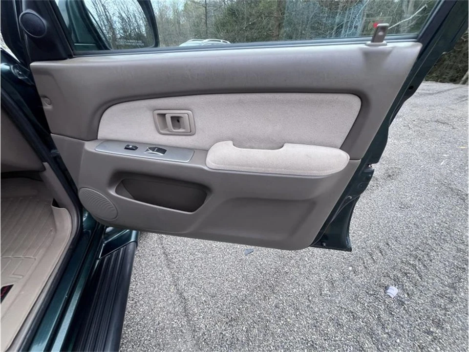 2001 Toyota 4Runner 3rd Gen - Image 28 of 31