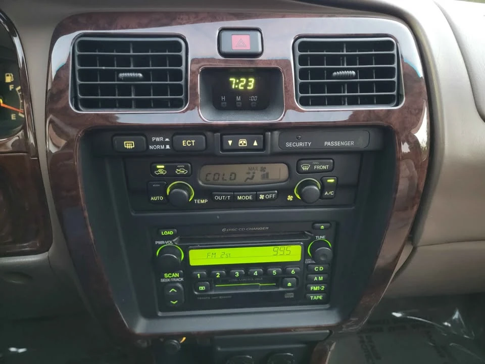 2001 Toyota 4Runner 3rd Gen - Image 16 of 20