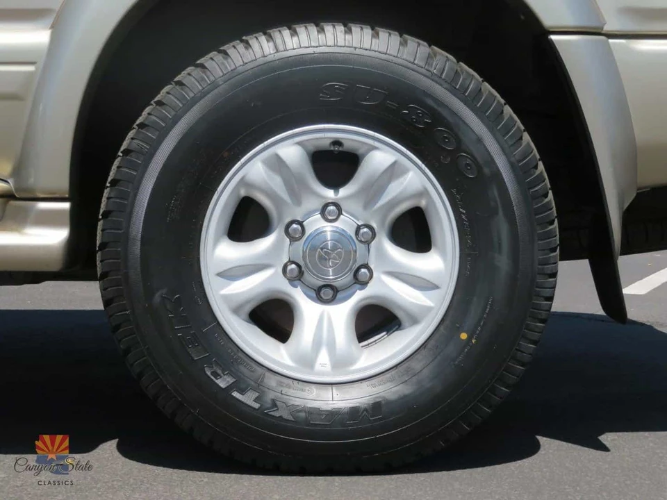 2001 Toyota 4Runner 3rd Gen - Image 9 of 15
