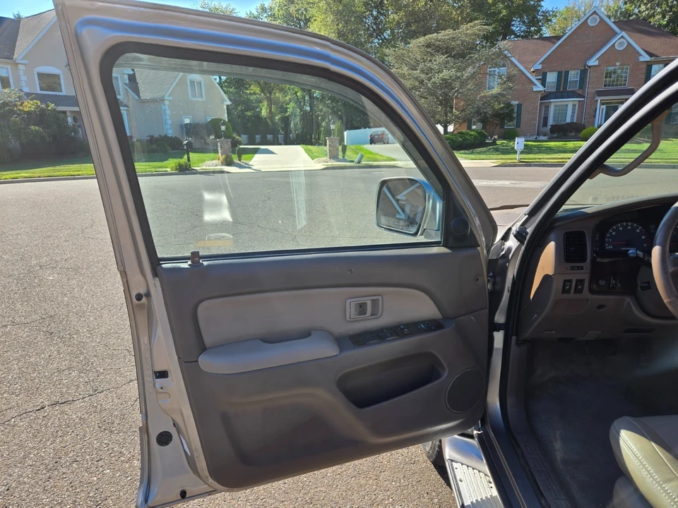 2001 Toyota 4Runner 3rd Gen - Image 13 of 21