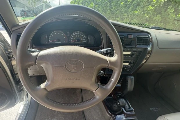 2001 Toyota 4Runner 3rd Gen - Image 5 of 8