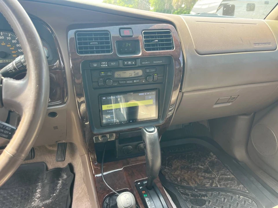 2001 Toyota 4Runner 3rd Gen - Image 13 of 14